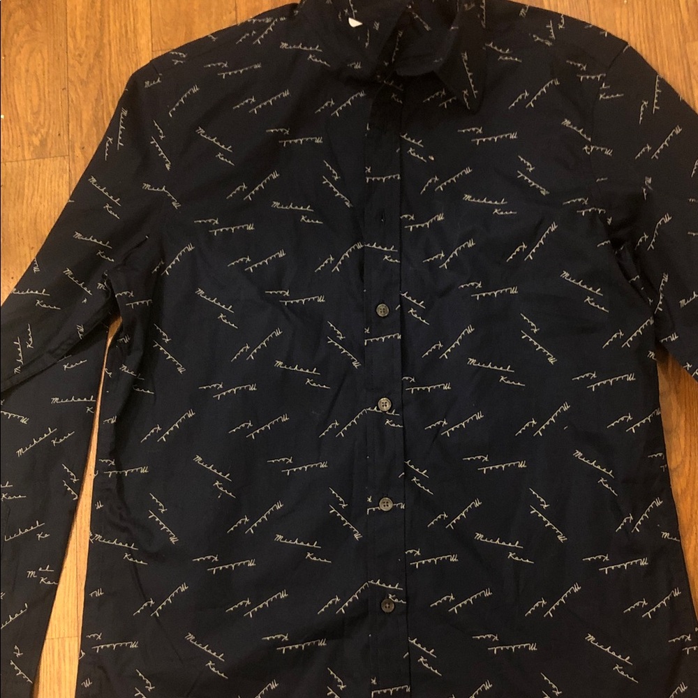 🎁 Navy Michael Kors Signature Shirt!!! 😍 unisex